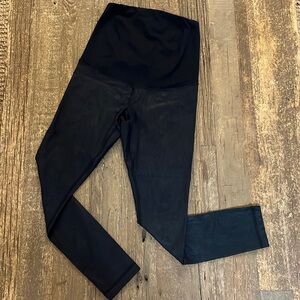 Ingrid + Isabel Maternity Active Leggings
